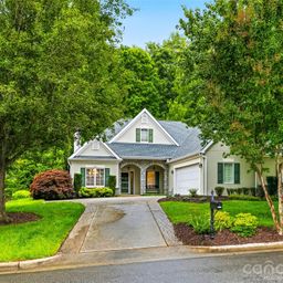 25 Clovelly Way