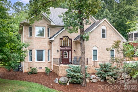 7048 Mariners Court