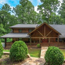 698 Heartwood Drive