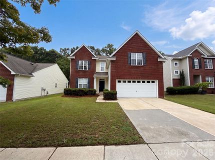 17240 Westmill Lane active home in Southampton Commons, Charlotte, NC