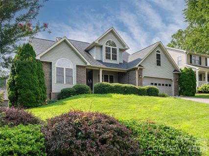 Homes in Rivercrest, Arden