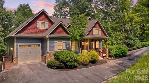 130 Cross Vine Drive active home in Bear Lake Reserve, Tuckasegee, NC