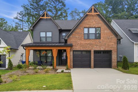3041 Kinger Lane active home in Matthews Ridge Reserve, Matthews, NC