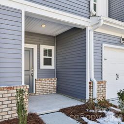 9008 Foggy Brook Loop