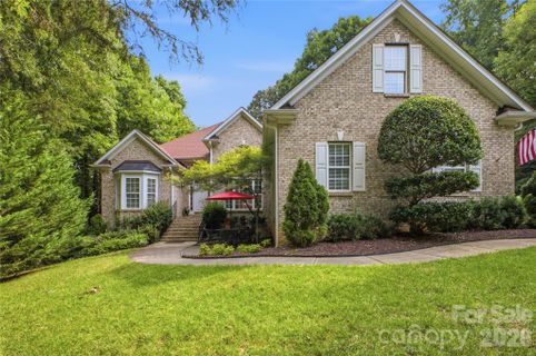 Homes in Lynnwood Farms, Fort Mill