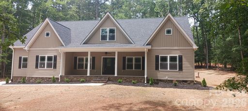 Homes in Yachtsman Point, Lexington