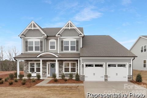 122 W Springhouse Court active home in Heritage Hall, Statesville, NC