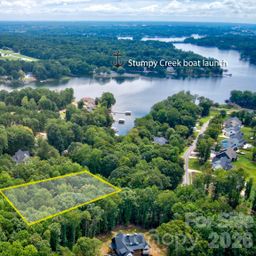 512 Kenway Loop