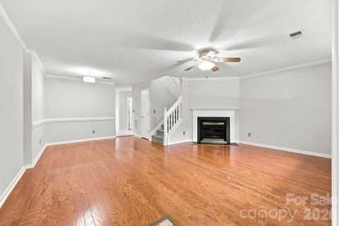 3274 Summercroft Lane active home in Rossmore, Charlotte, NC