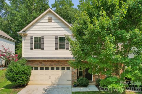8402 Bampton Drive active home in Poplar Woods, Concord, NC