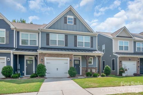 Homes in The Enclave At Davis Lake, Charlotte