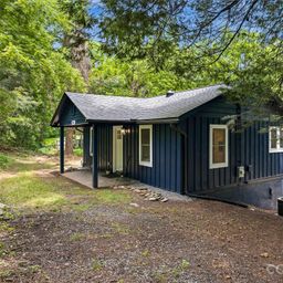 468 Governors View Road