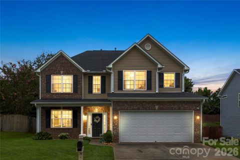139 Yadkin Road pending home in River Stone, Fletcher, NC