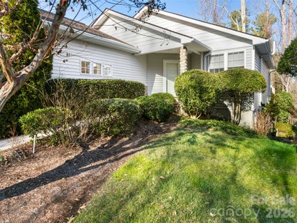 Homes in Duncraggen, Hendersonville