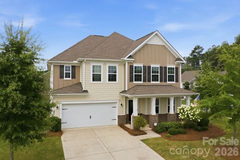 111 Slip Shot Lane active home in Falls Cove At Lake Norman, Troutman, NC