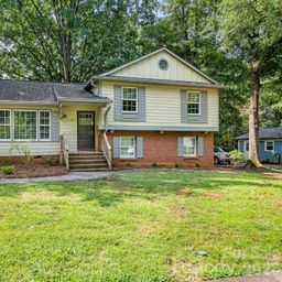 7518 Riding Trail Road