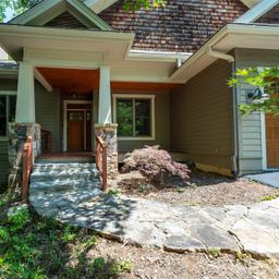416 Ivy Road