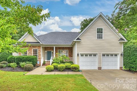 Homes in Pleasant Glen, Fort Mill