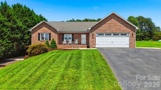 Homes in Catawba Forest, Hickory