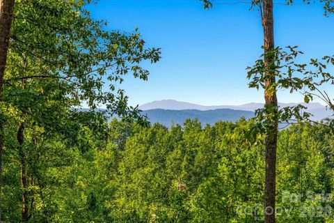 207 Mossy Oak Trail active home in Grandview Peaks, Nebo, NC