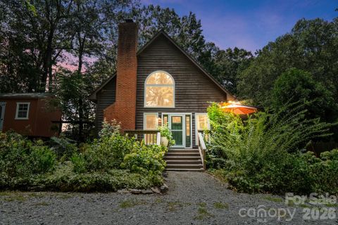 141 Oak Leaf Lane pending home in Edgewood Acres, Wingate, NC