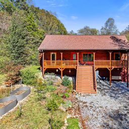 225 Burnt Meadow Lane