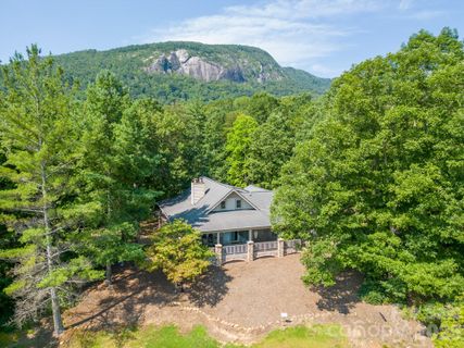 124 Huntington Road active home in Rumbling Bald On Lake Lure, Lake Lure, NC