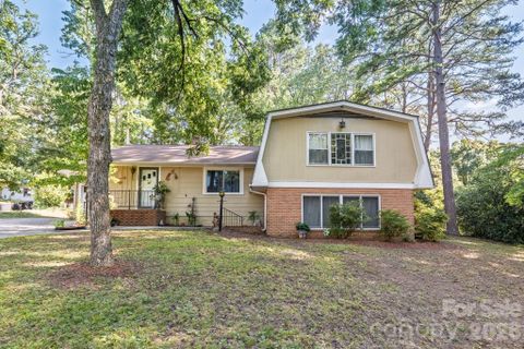 Homes in West End, Albemarle