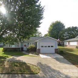 141 Derbyshire Drive