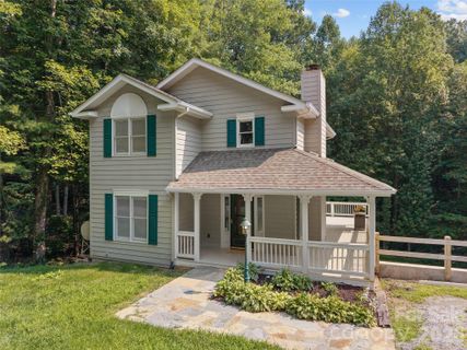 Homes in Junaluska Oaks, Waynesville