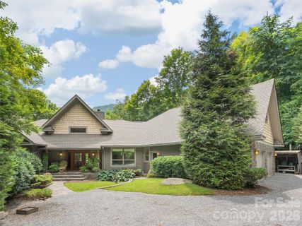 515 Flying Hawk Trail active home in Villages Of Plott Creek, Waynesville, NC