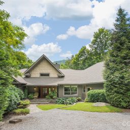 515 Flying Hawk Trail