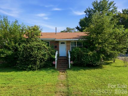1400 Lasalle Street active home in Lincoln Heights, Charlotte, NC