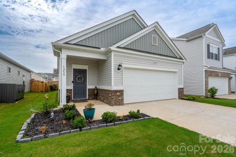 1255 Langston Lane active home in Country Club Village, Salisbury, NC