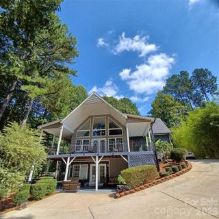 Homes in The Retreat, Sherrills Ford