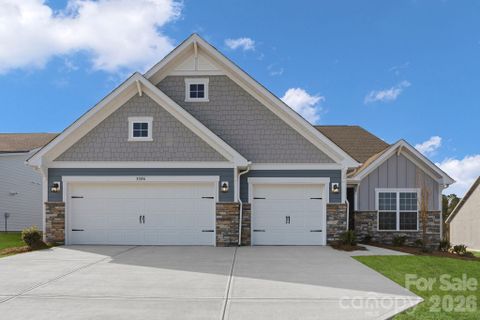 5353 Redbud Road active home in Roselyn, Lancaster, SC