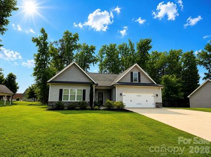 Homes in Granite Commons, Salisbury