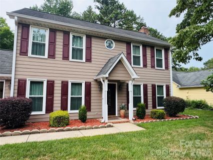 2527 Heathershire Lane active home in The Heathers, Matthews, NC