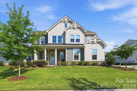 214 Lanyard Lane active home in McLean - South Shore, Belmont, NC