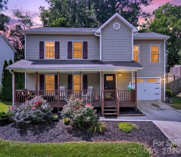 Homes in Oak Park, Arden
