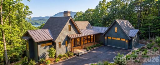 743 Hawk Mountain Road active home in Lake Toxaway Estates, Lake Toxaway, NC