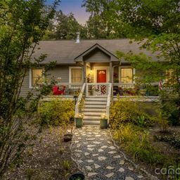 412 Whitestone Circle