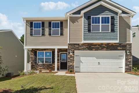 126 Ridgehaven Drive active home in Valleywood Farms, Waynesville, NC