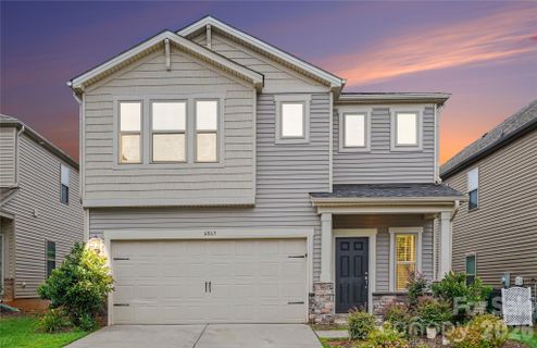 6863 Good News Drive active home in Larkhaven Hills, Charlotte, NC