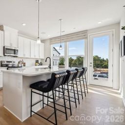 2133 Hawksworth Lane