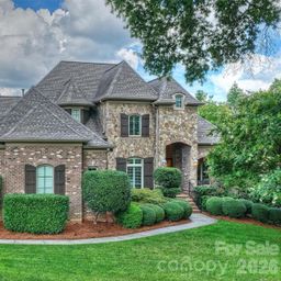 1501 Venetian Way Drive