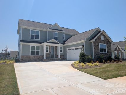 1658 Dresden Drive active home in Stoneridge Hills, Rock Hill, SC