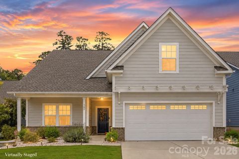 142 Fawnwood Court active home in Tillery Tradition, Mount Gilead, NC