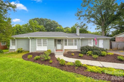 Homes in Meadowbrook Forest, Charlotte
