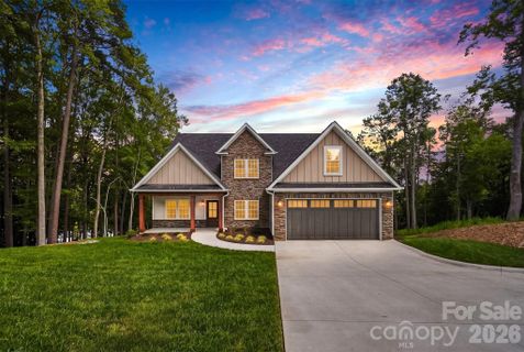 A home in Waterfront Harbor, Granite Falls
